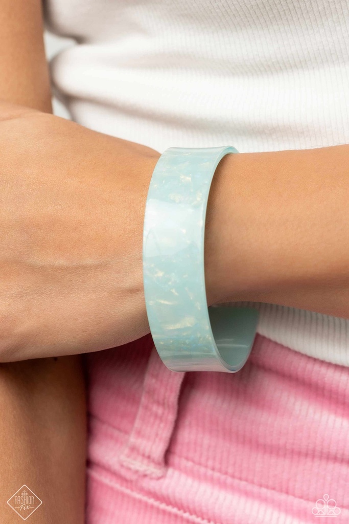 Acrylic Flower Jewelry Set in Pastel Colors and Silver Accents - Fashion Fix - Pastel Promenade
