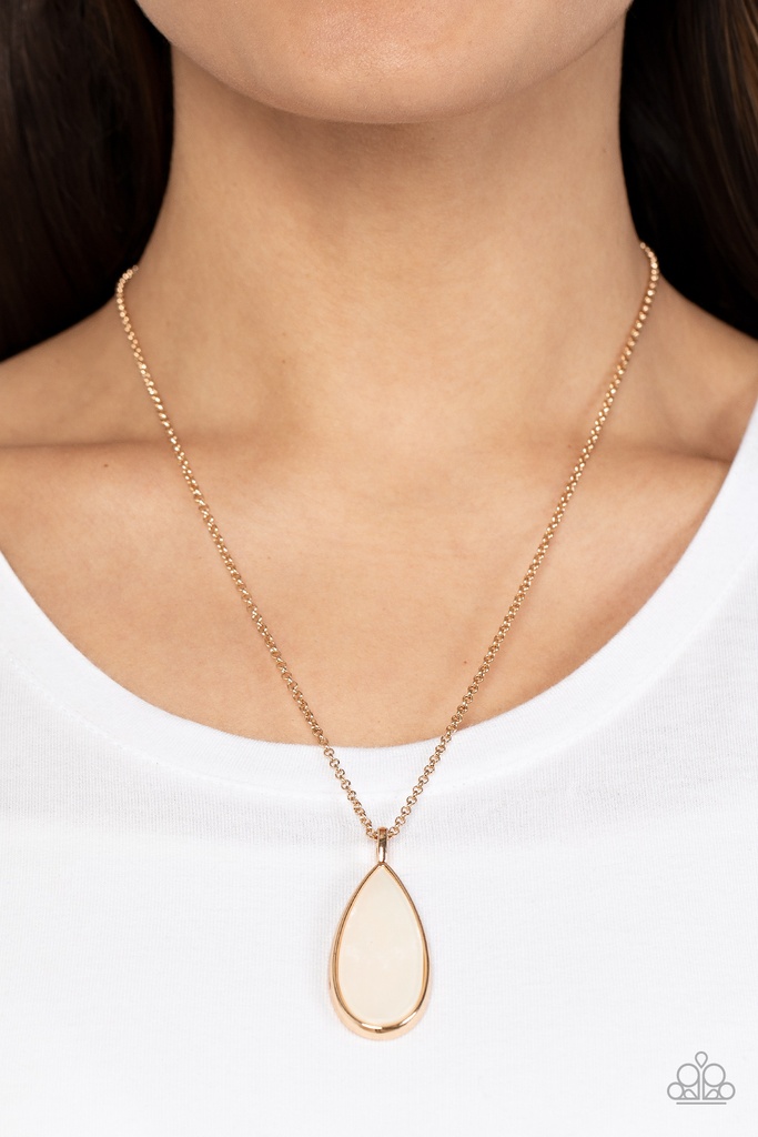 Gold Pendant Necklace with Shell Finish - Yacht Ready