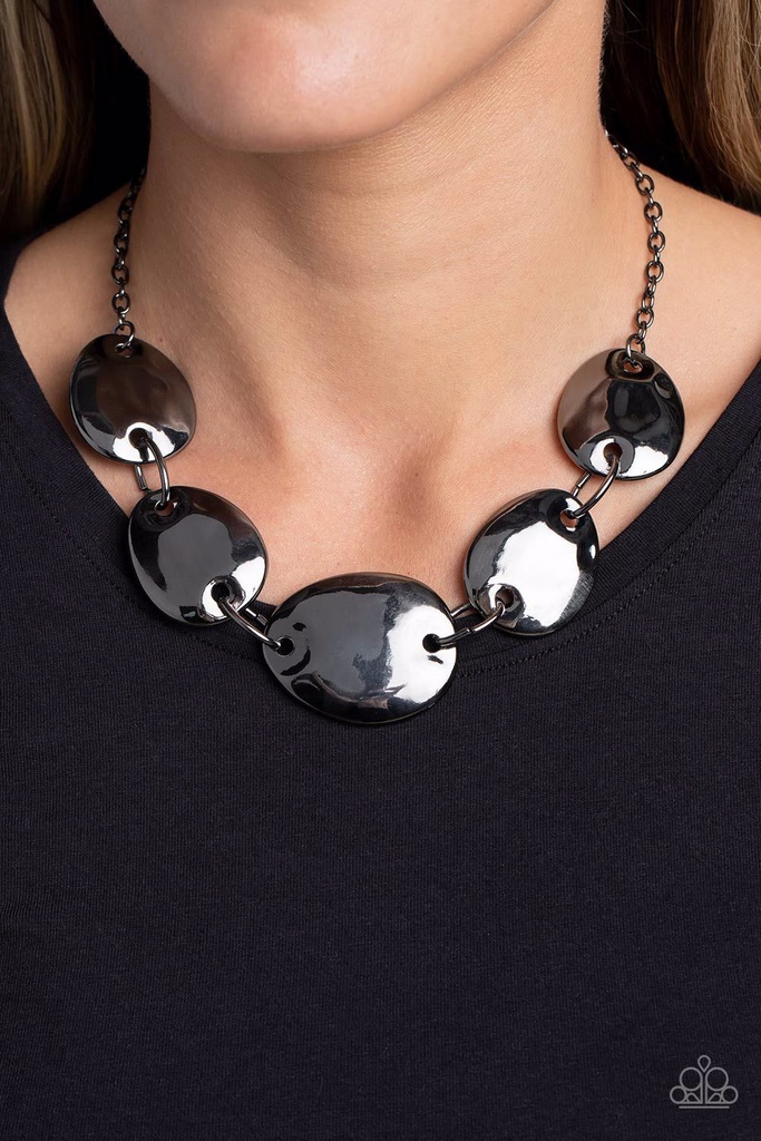 Gunmetal Disc Necklace - That RING You Do - Black