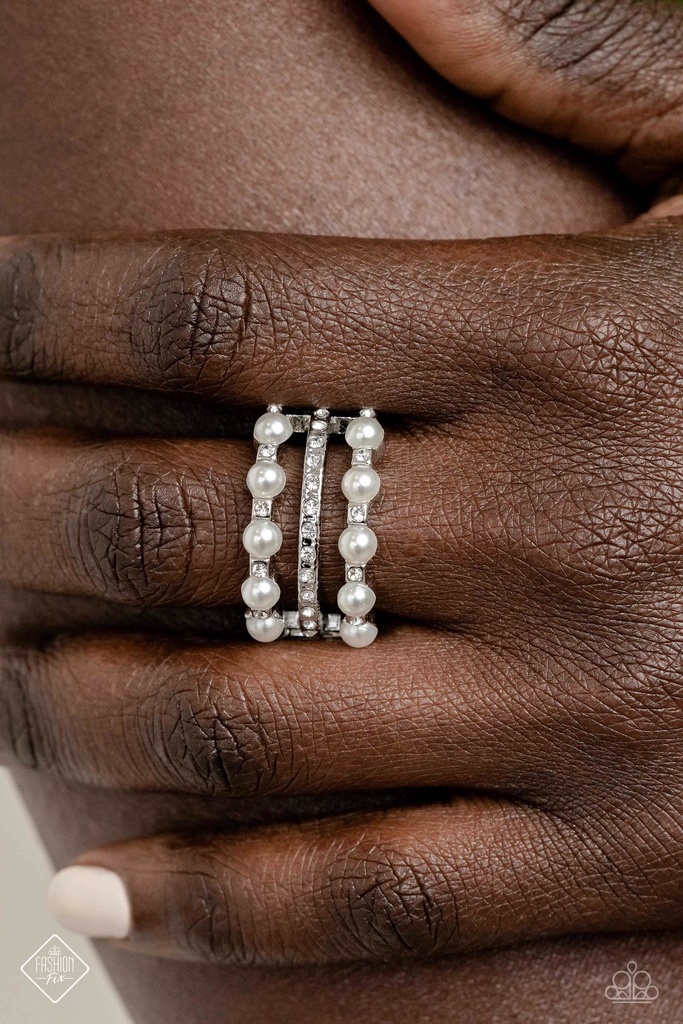 Crystal and Pearl Ring in Silver Stretch Ring - Really Bubbly