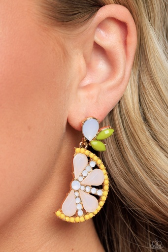 Lemon Earrings Post in Gold and Opalescent Beads - Slice of Summer