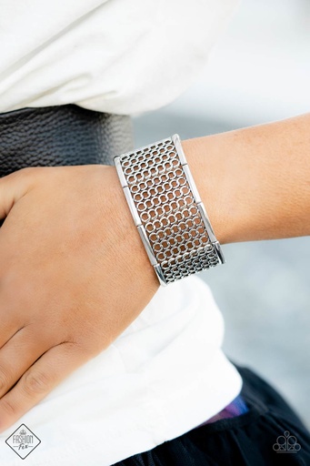 [331B] Silver Mesh Stretch Bracelet - Camelot Couture