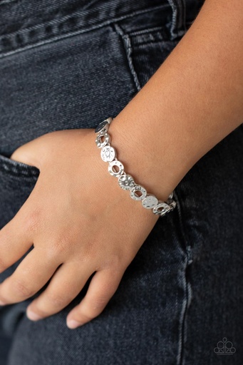 [B141XX] Thin Bracelet Stretch in Hammered Silver - Metro Metalsmith